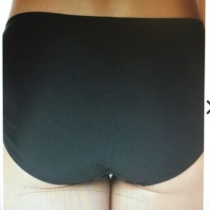 Tropical Escape Swim - Women’s plus 20 or 22 black swimsuit bottoms NWTS Tropical Escape Swim - Women’s plus 20 or 22 black swimsuit bottoms NWTS